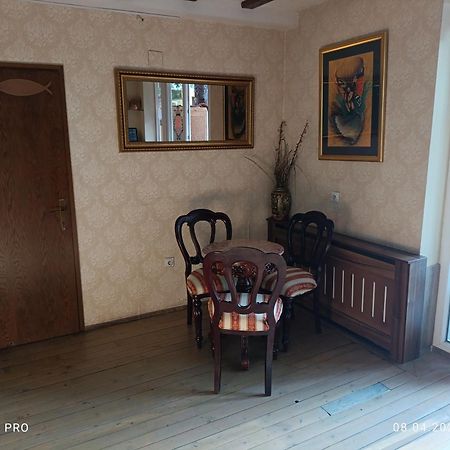 Hotel Villa Alexander Скопие Екстериор снимка