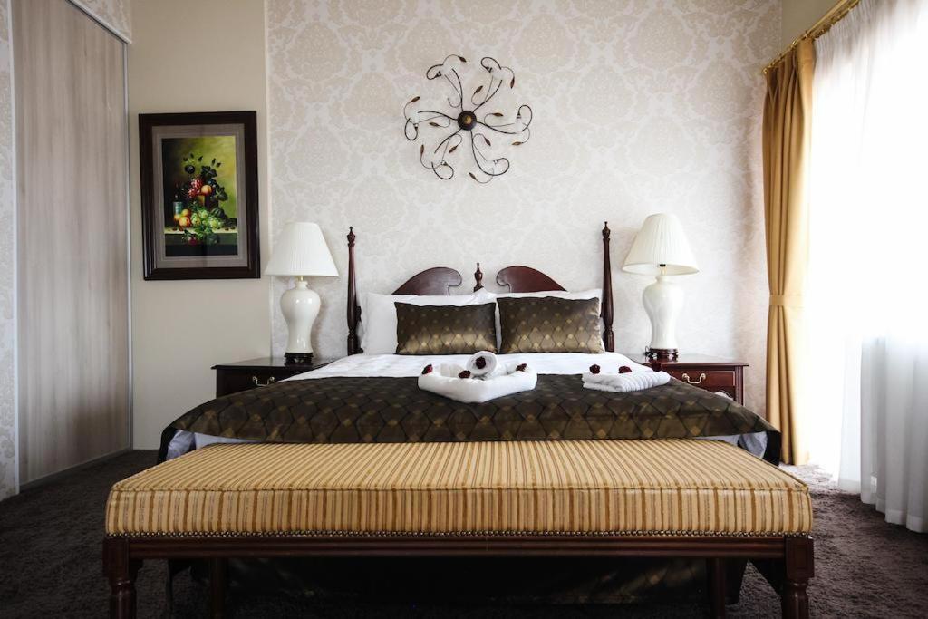 Hotel Villa Alexander Скопие Екстериор снимка