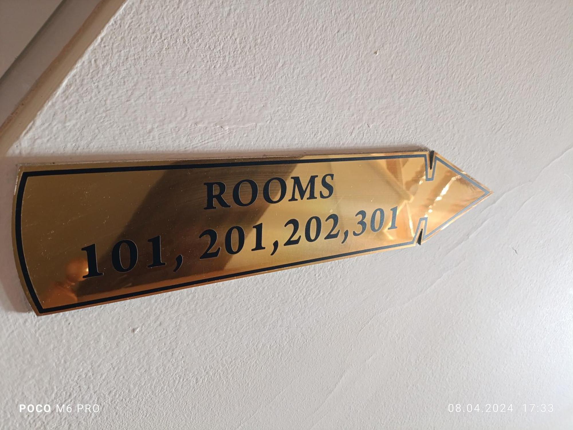 Hotel Villa Alexander Скопие Екстериор снимка