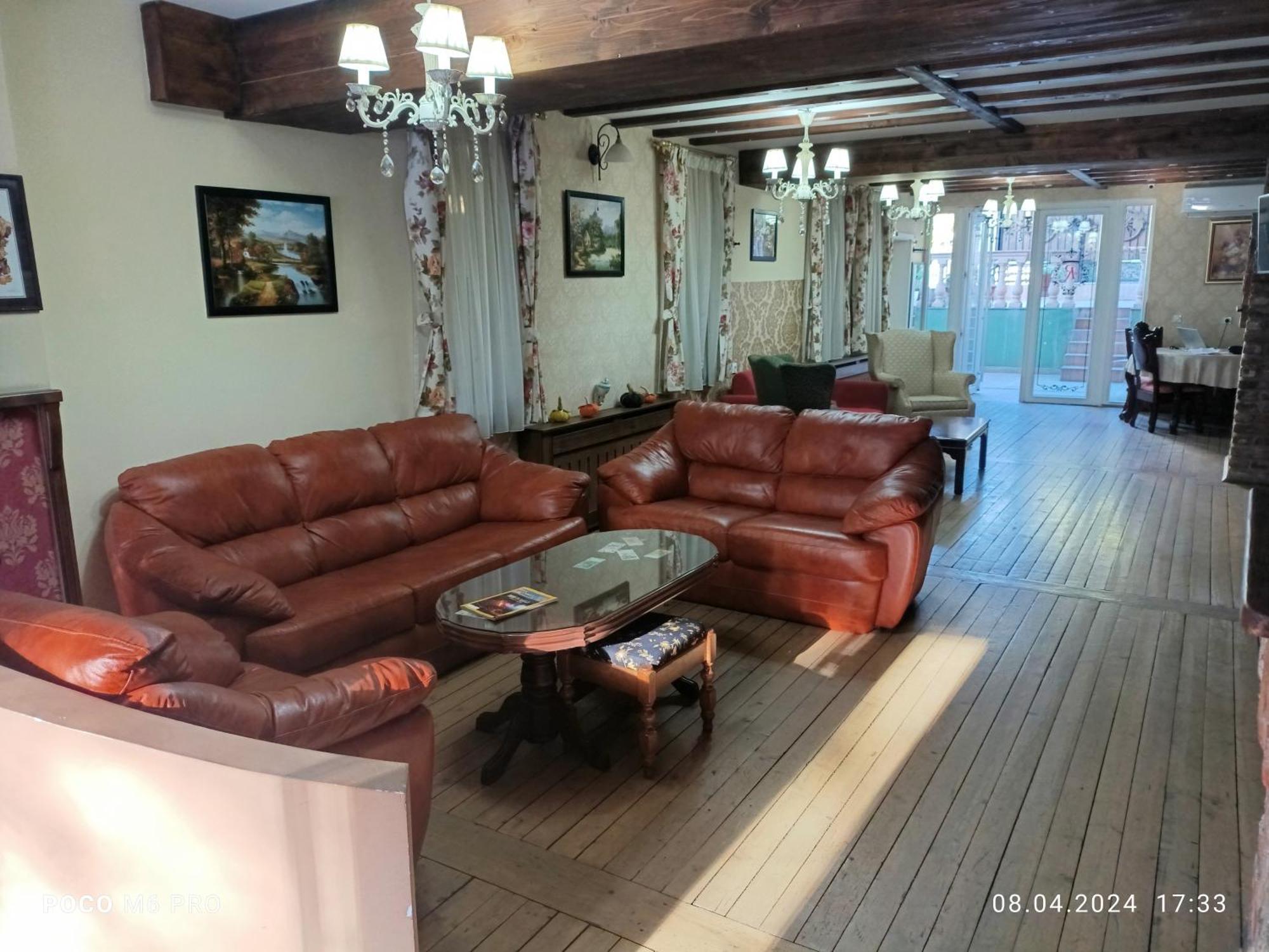 Hotel Villa Alexander Скопие Екстериор снимка